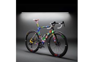 Madone SLR 9 AXS 8e gén. - The First 50 ICON