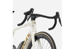 Madone SLR 7 AXS