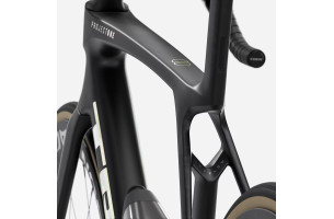 Madone SLR 7 AXS