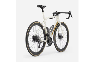 Madone SLR 7 AXS