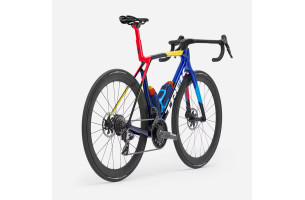 Madone SLR 7 AXS